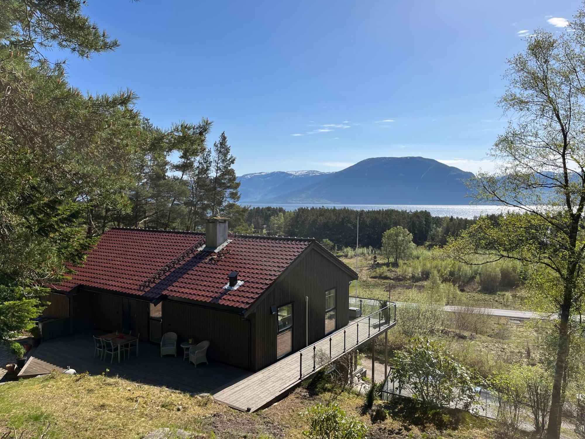 Bosdalhuset Villa Lavik  Exterior photo